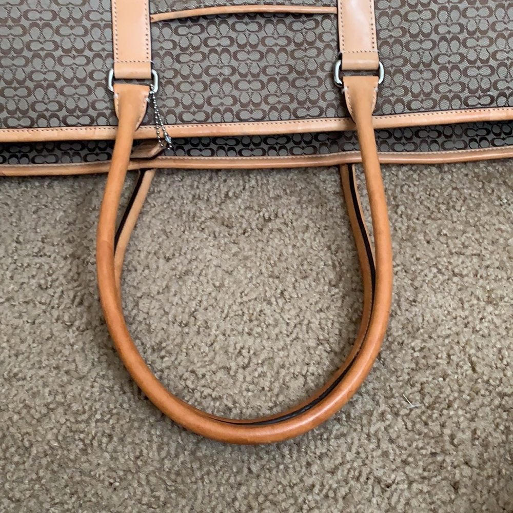 Coach. - Picture 12 of 15
